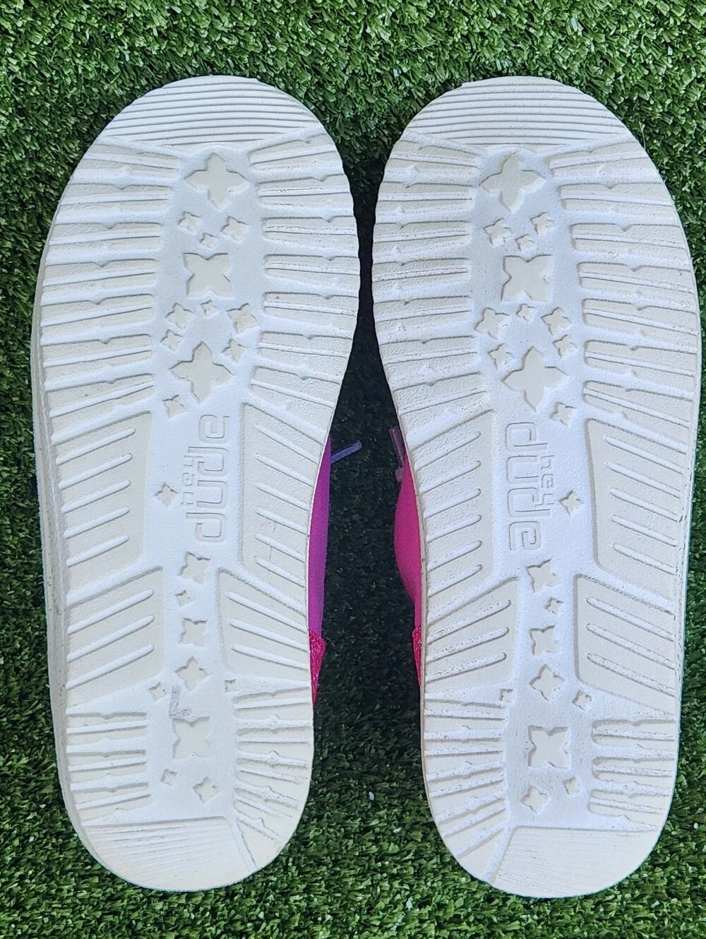 Hey Dude Wendy Kids Little Girls Walking Funk Fuxia Comfort Slip-on Shoes Size 1